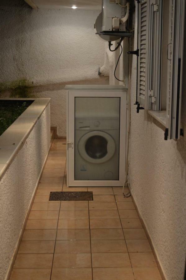 Αpartment At The Entrance Of The City Dimitropoulos Egio Exterior foto